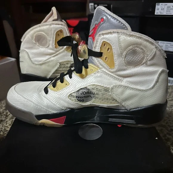 Off White x Air Jordan 5 Retro - Size 11 - Picture 13 of 16